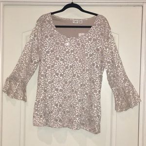 Cato Woman Cream color and sequined top, sz 18/20W